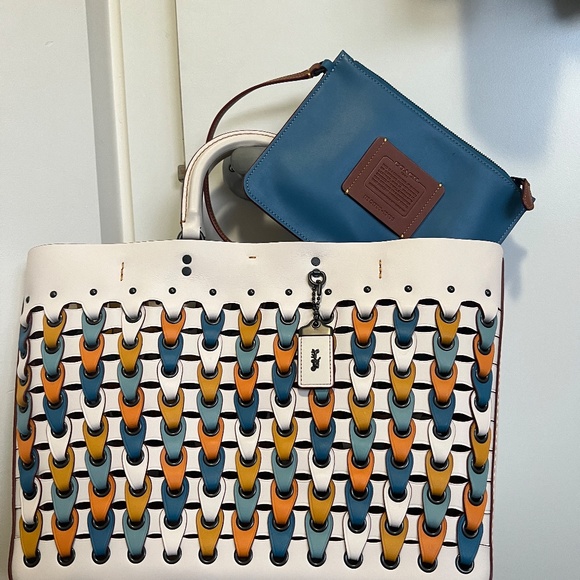 COACH Rogue Tote with Coach Link - Picture 2 of 6